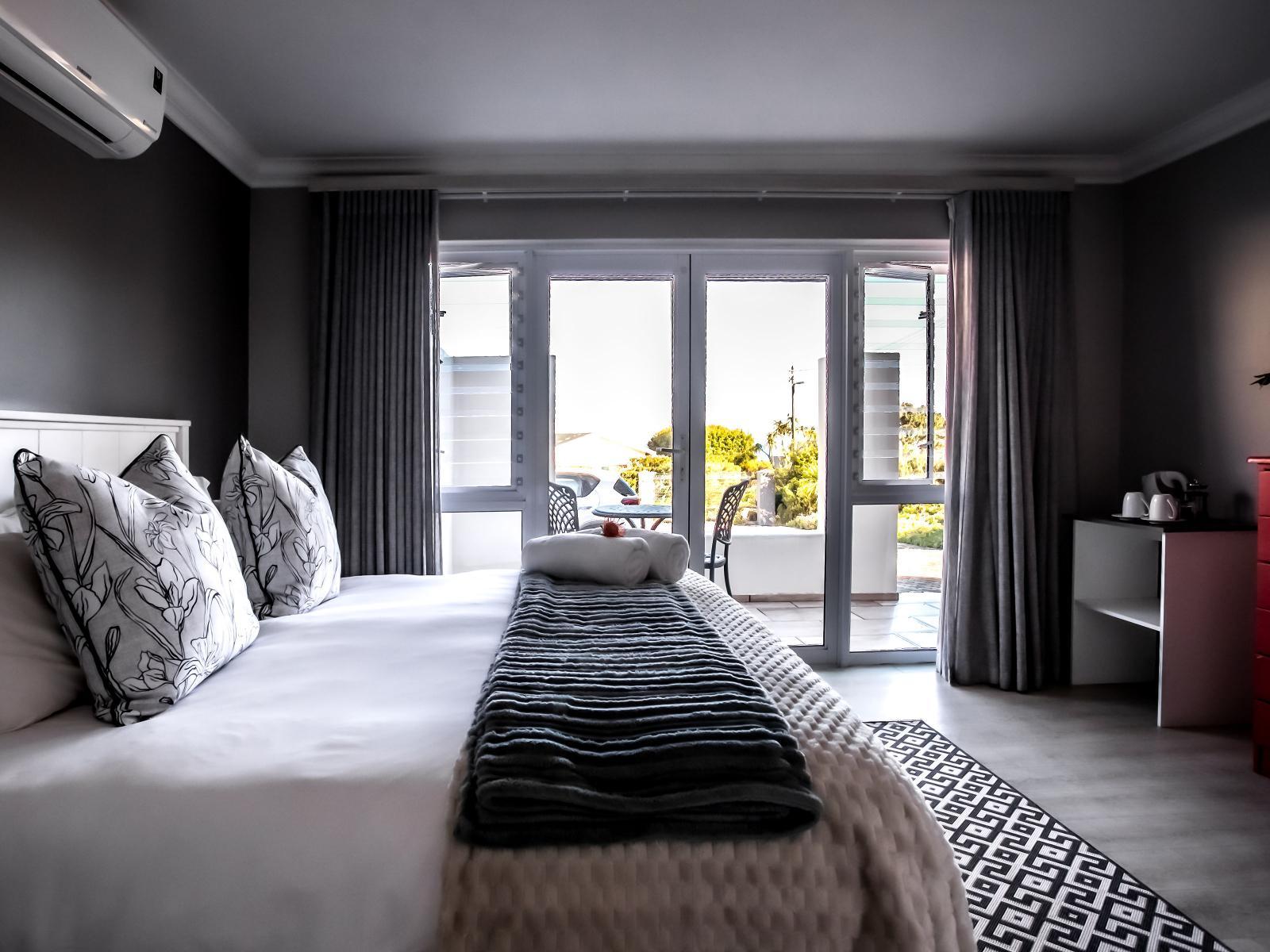 Whale Coast Ocean Villa