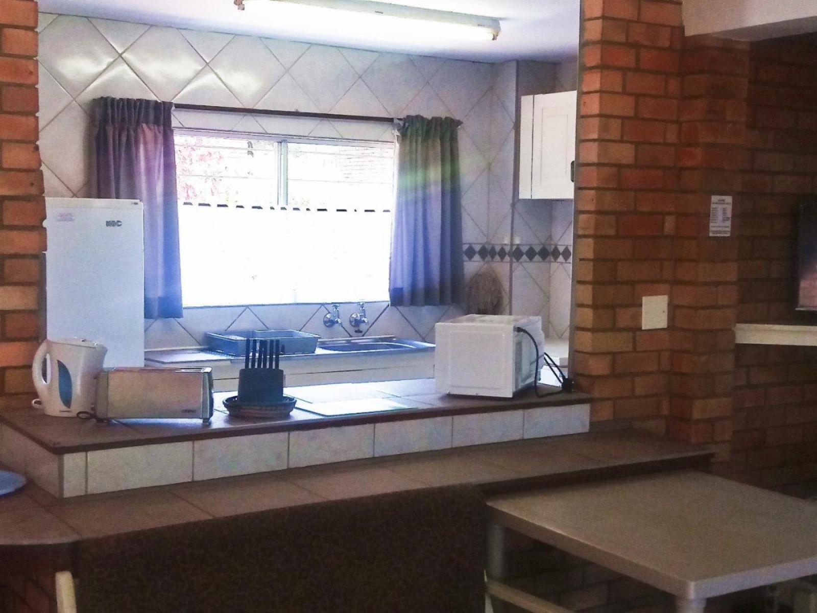 Roomtype 1: Kitchenette Stokkiesdraai Holiday Accommodation