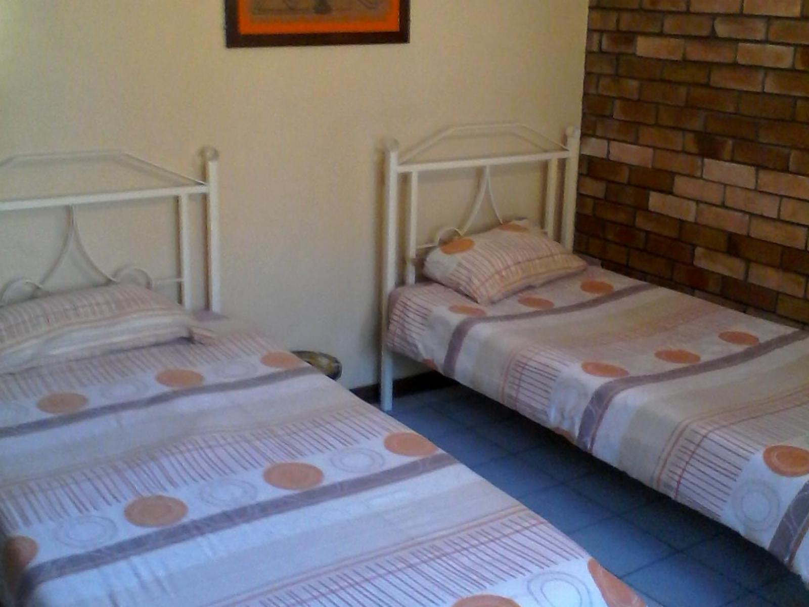 Roomtype 2: Bed Stokkiesdraai Holiday Accommodation