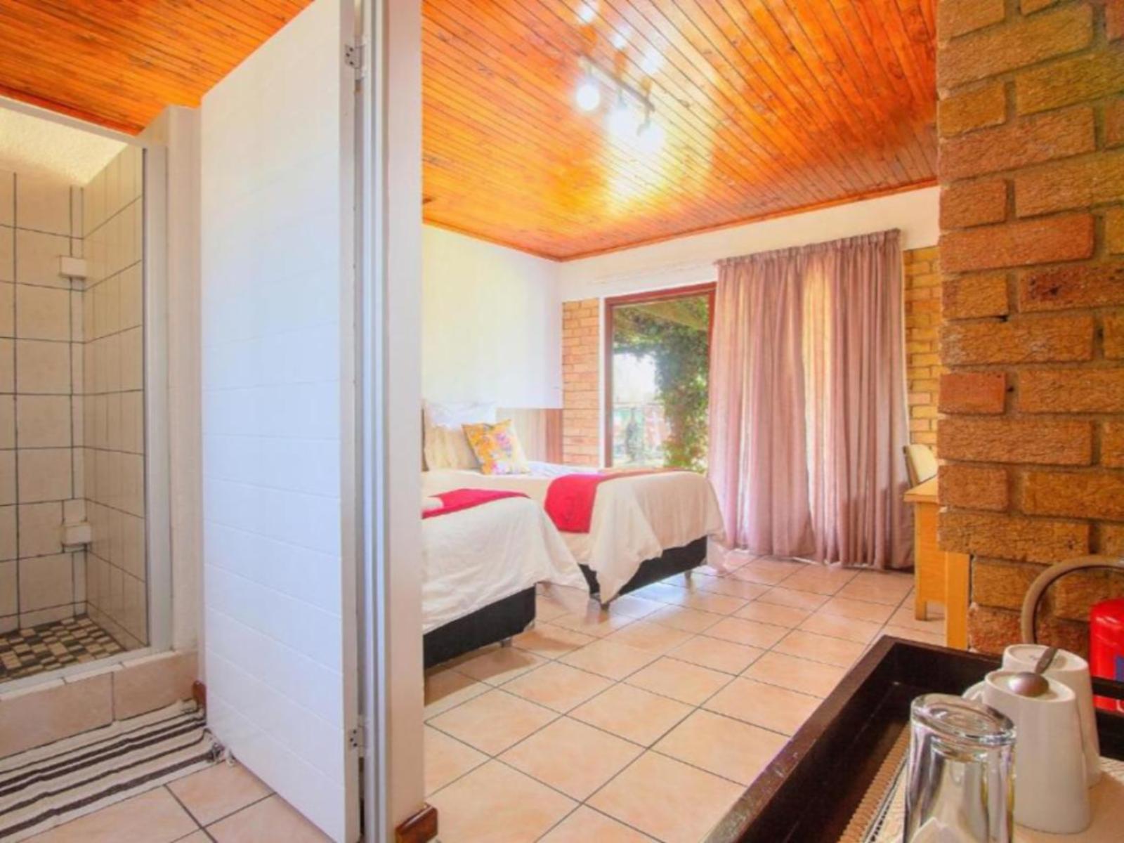 Airport Bird & Game Lodge