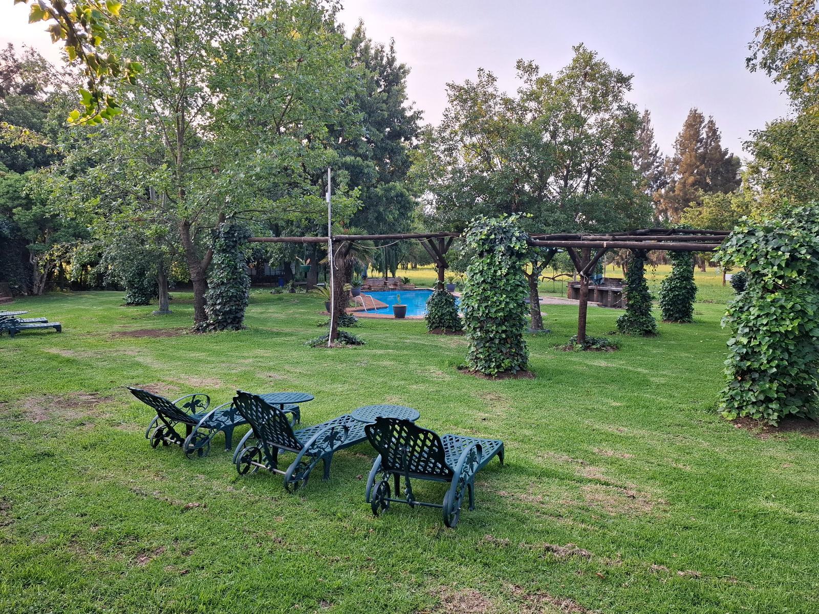 Airport Bird & Game Lodge