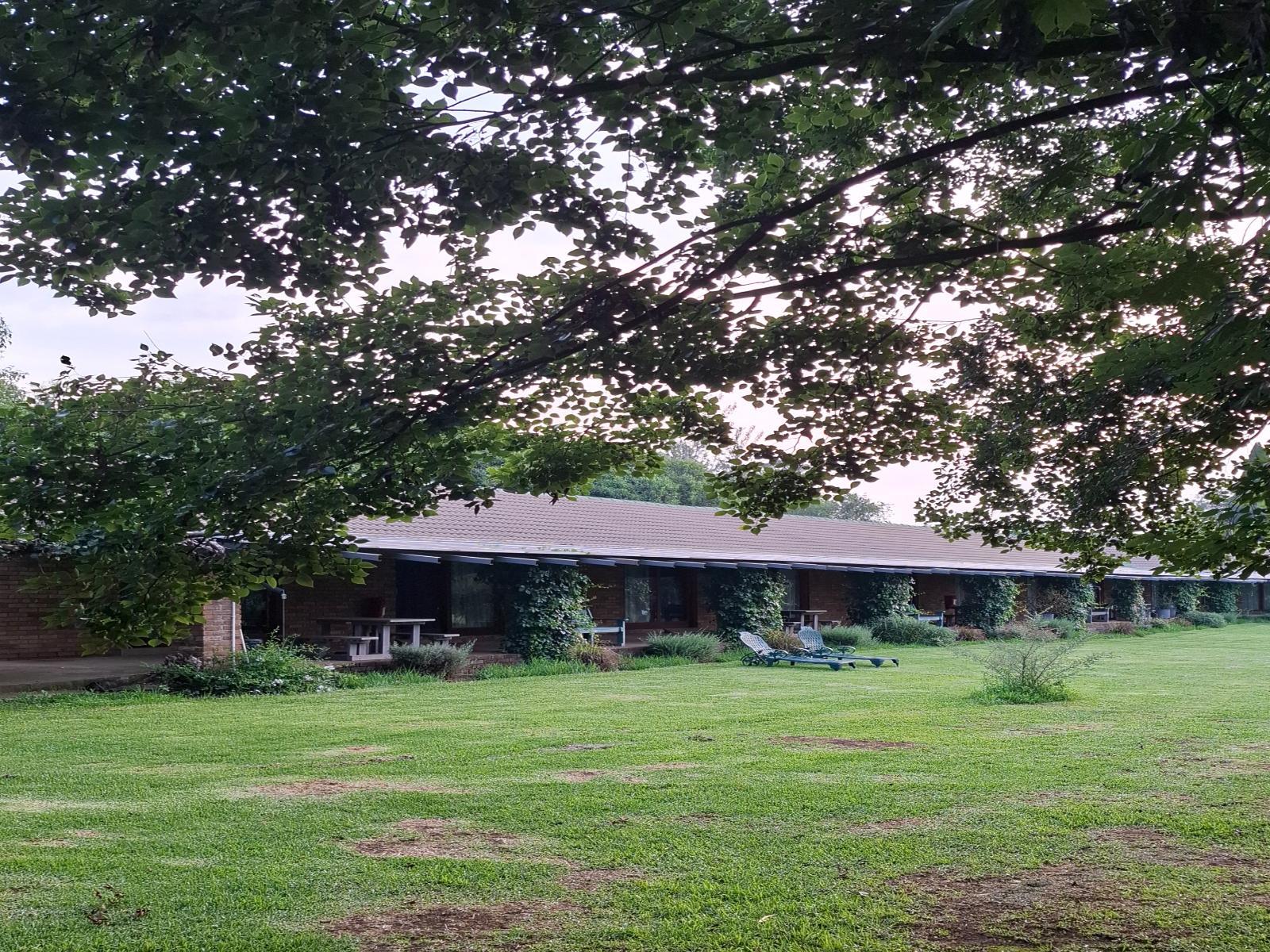 Airport Bird & Game Lodge