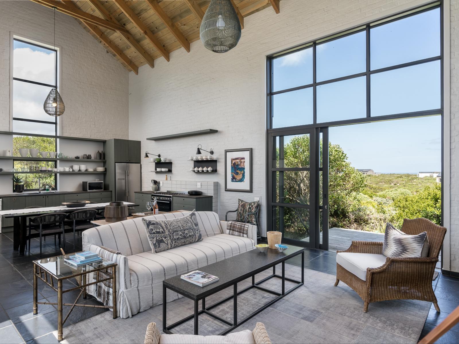 Romansbaai Collection