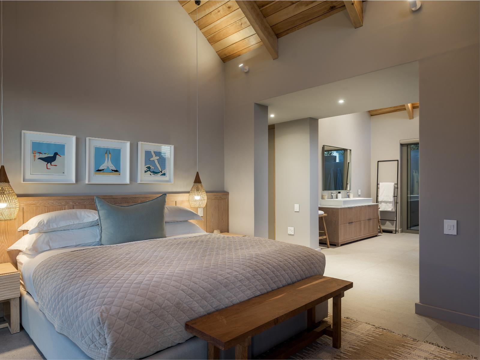 Romansbaai Collection