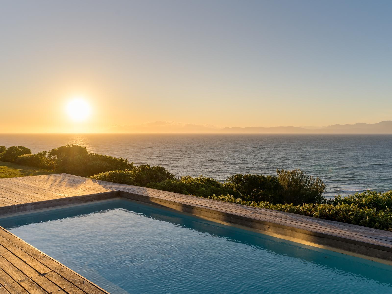 Romansbaai Collection