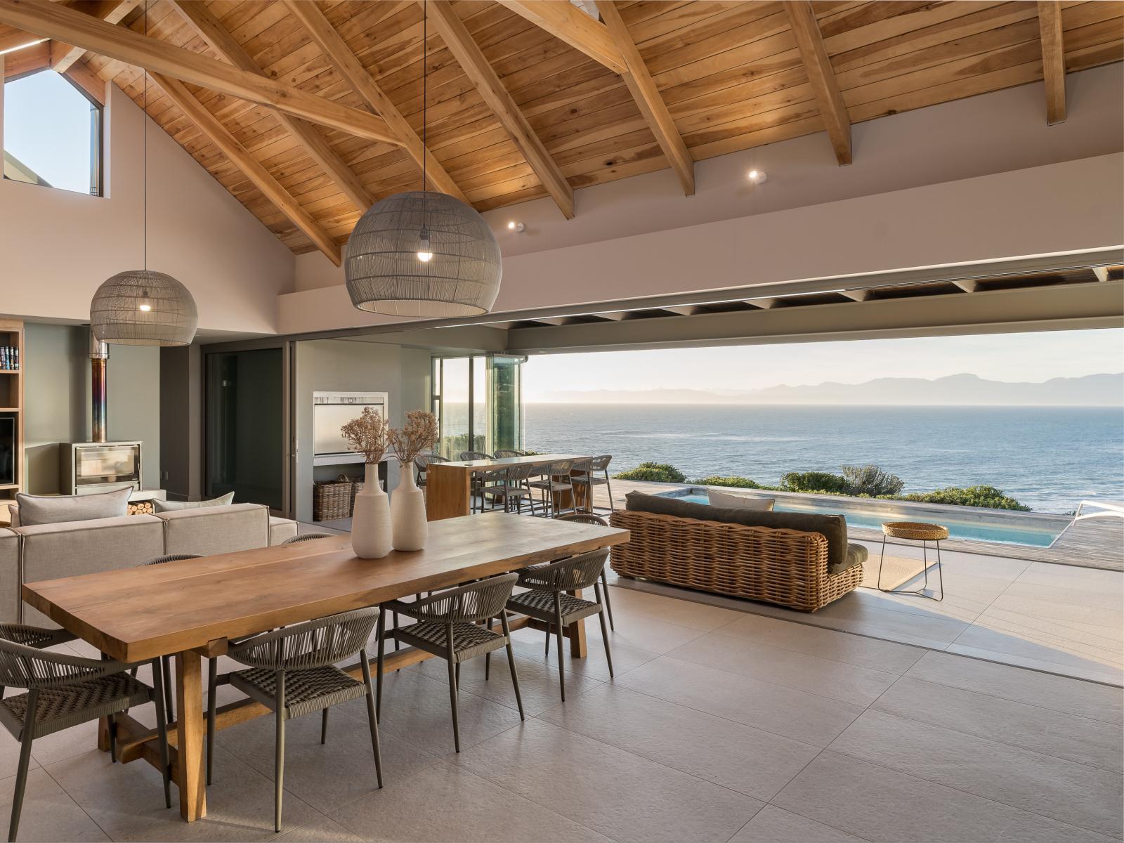 Romansbaai Collection