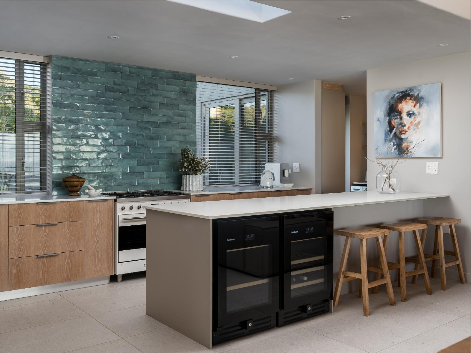 Romansbaai Collection