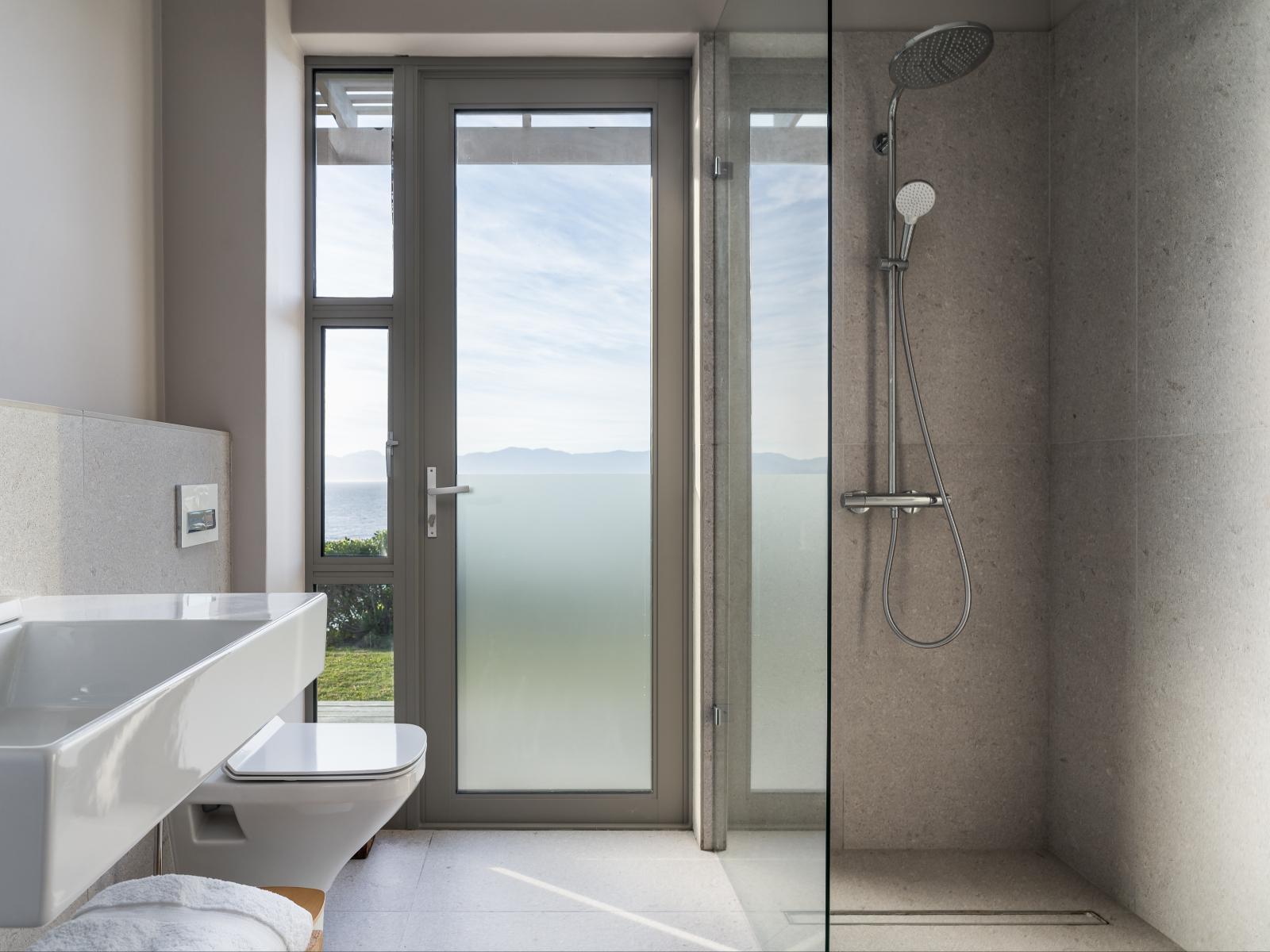 Romansbaai Collection