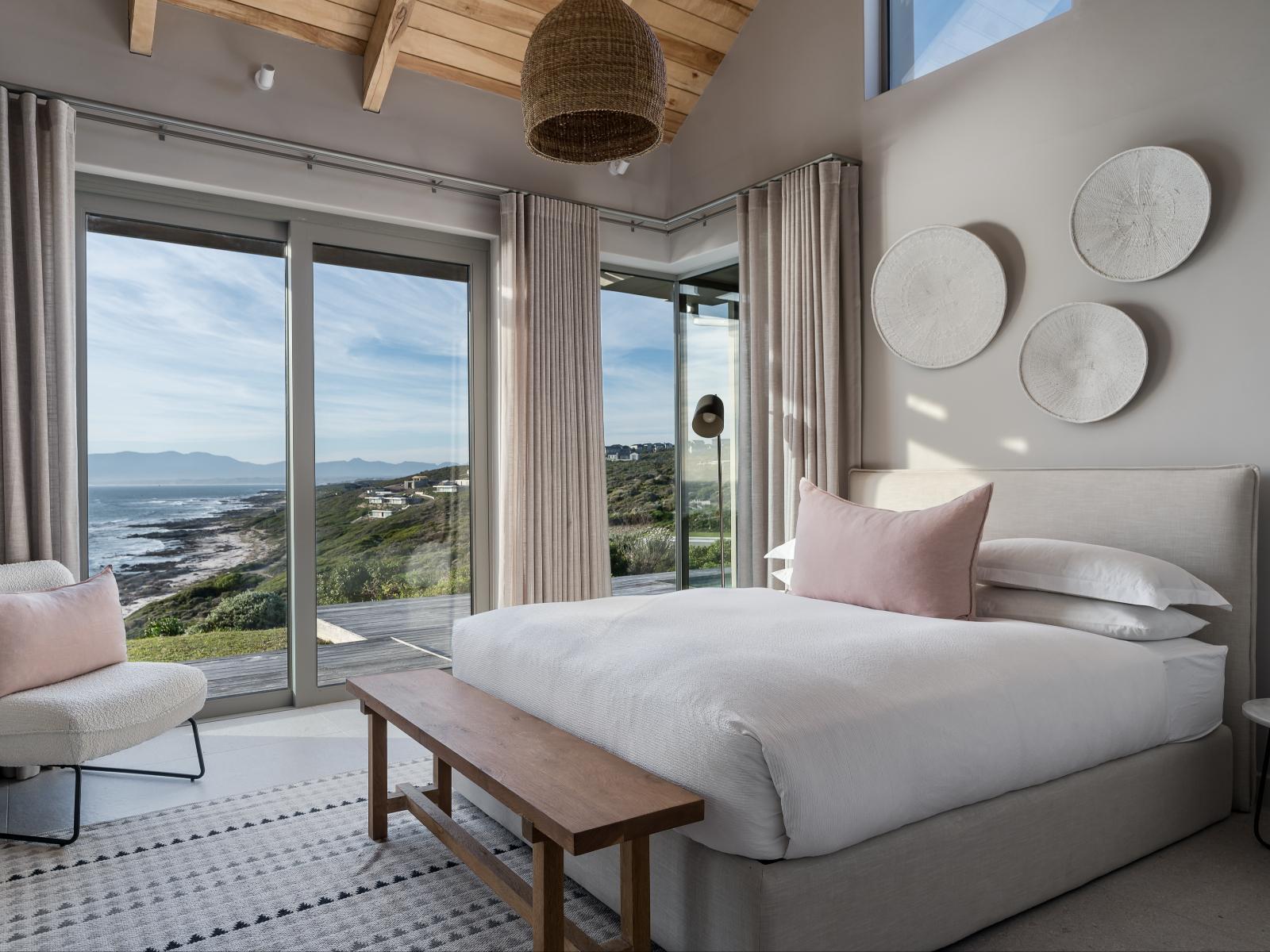 Romansbaai Collection