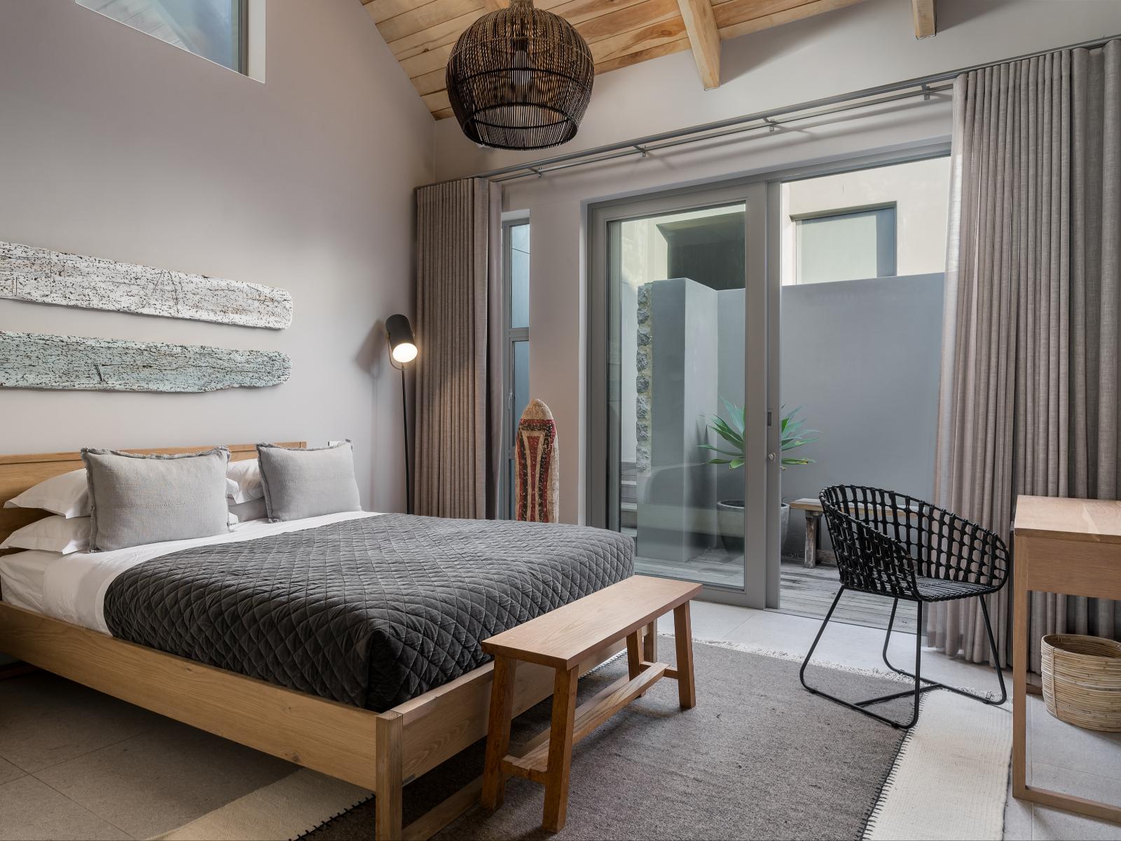 Romansbaai Collection