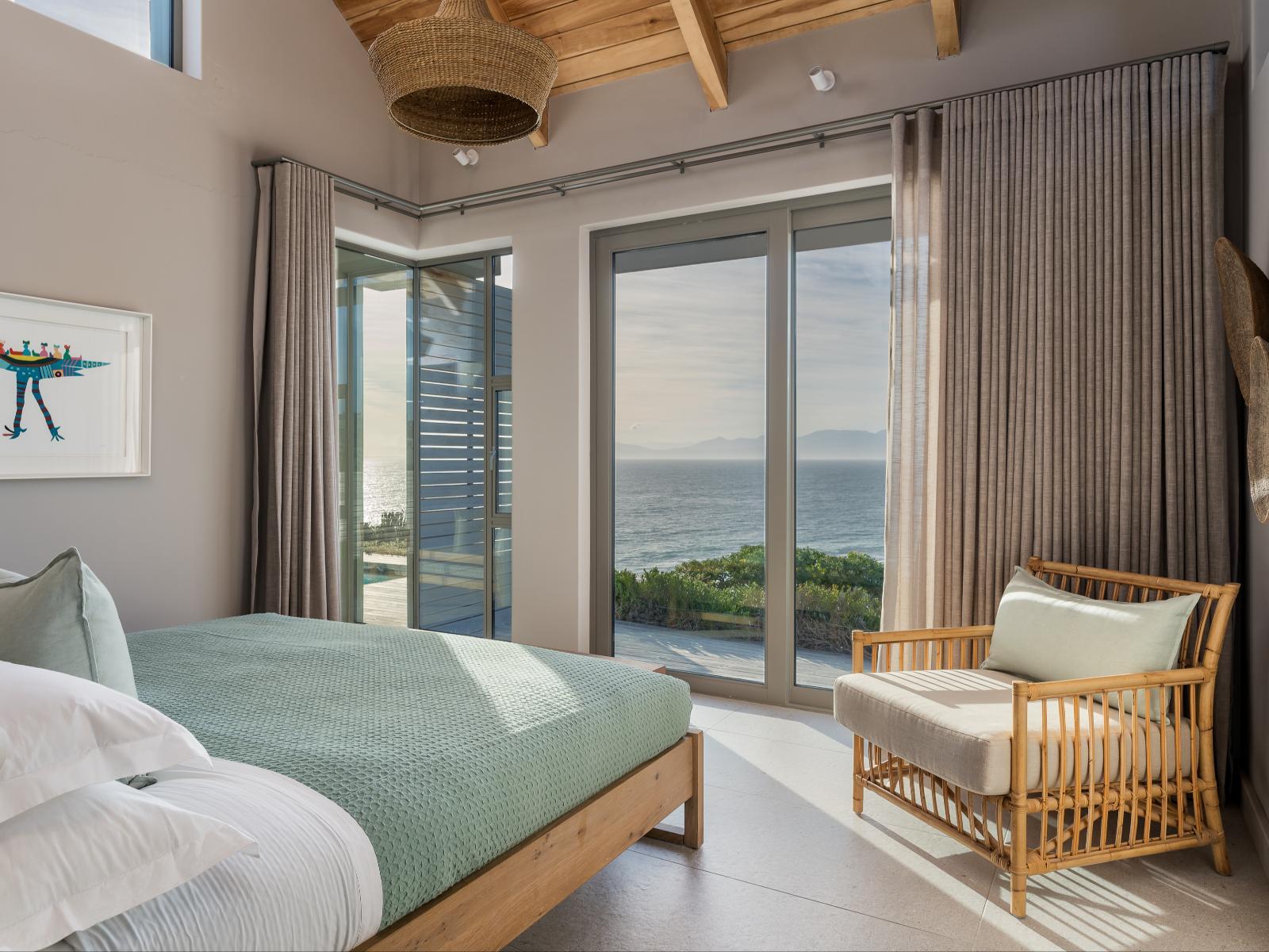 Romansbaai Collection