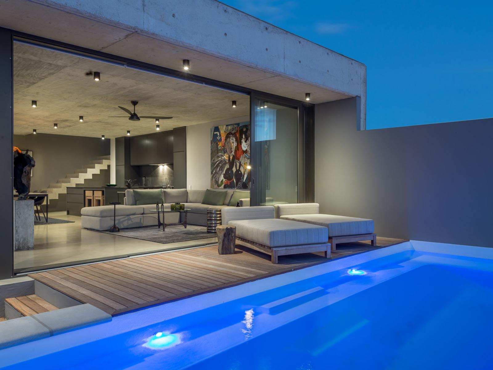 Romansbaai Collection