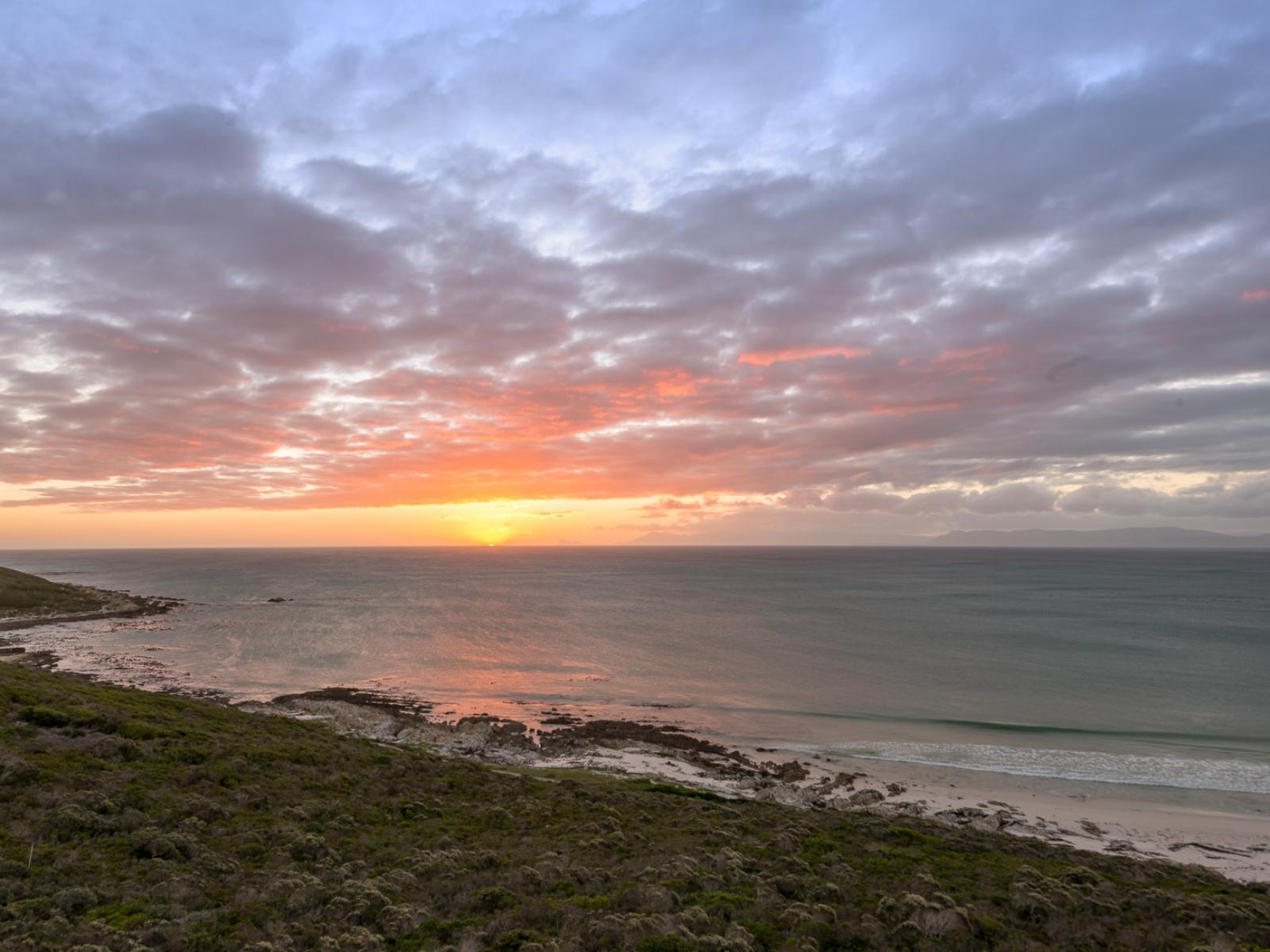 Romansbaai Collection