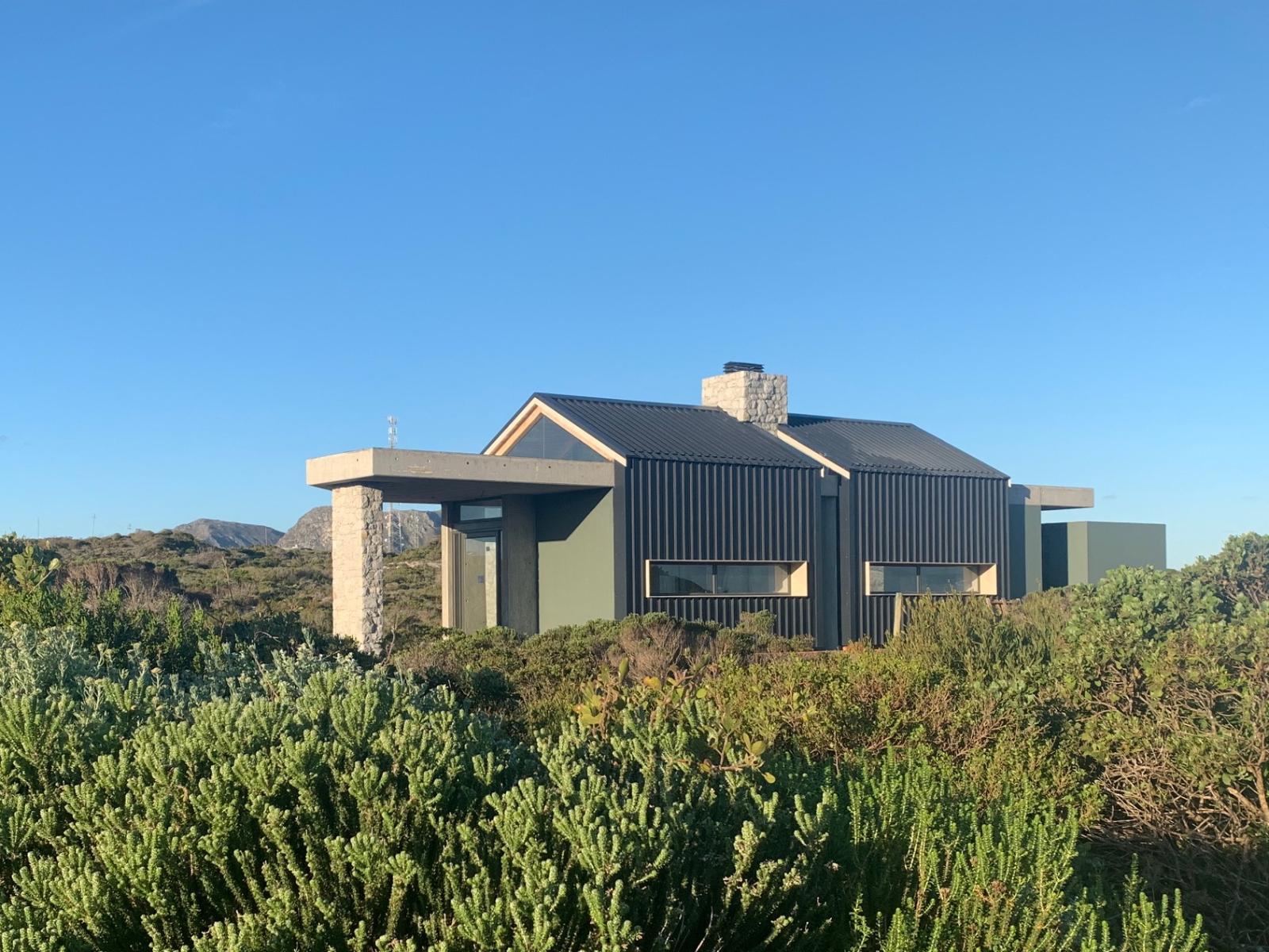 Romansbaai Collection