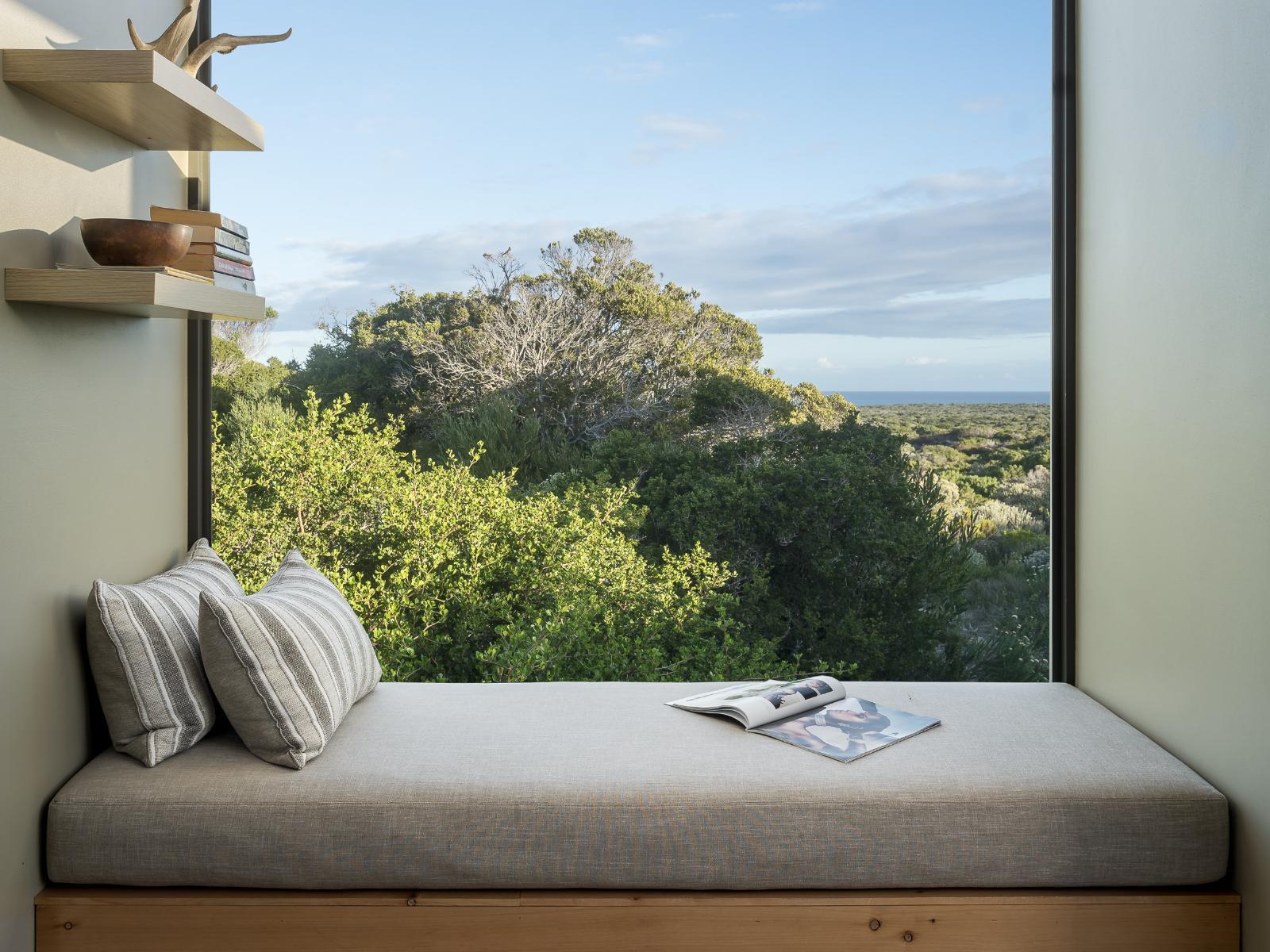 Romansbaai Collection