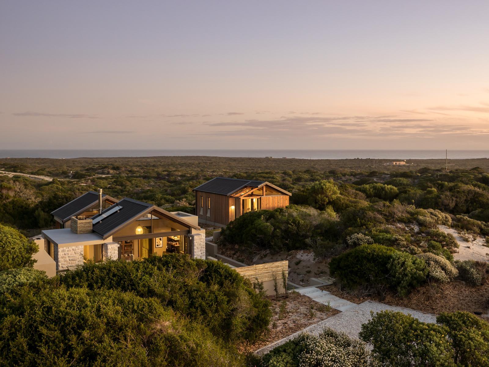 Romansbaai Collection