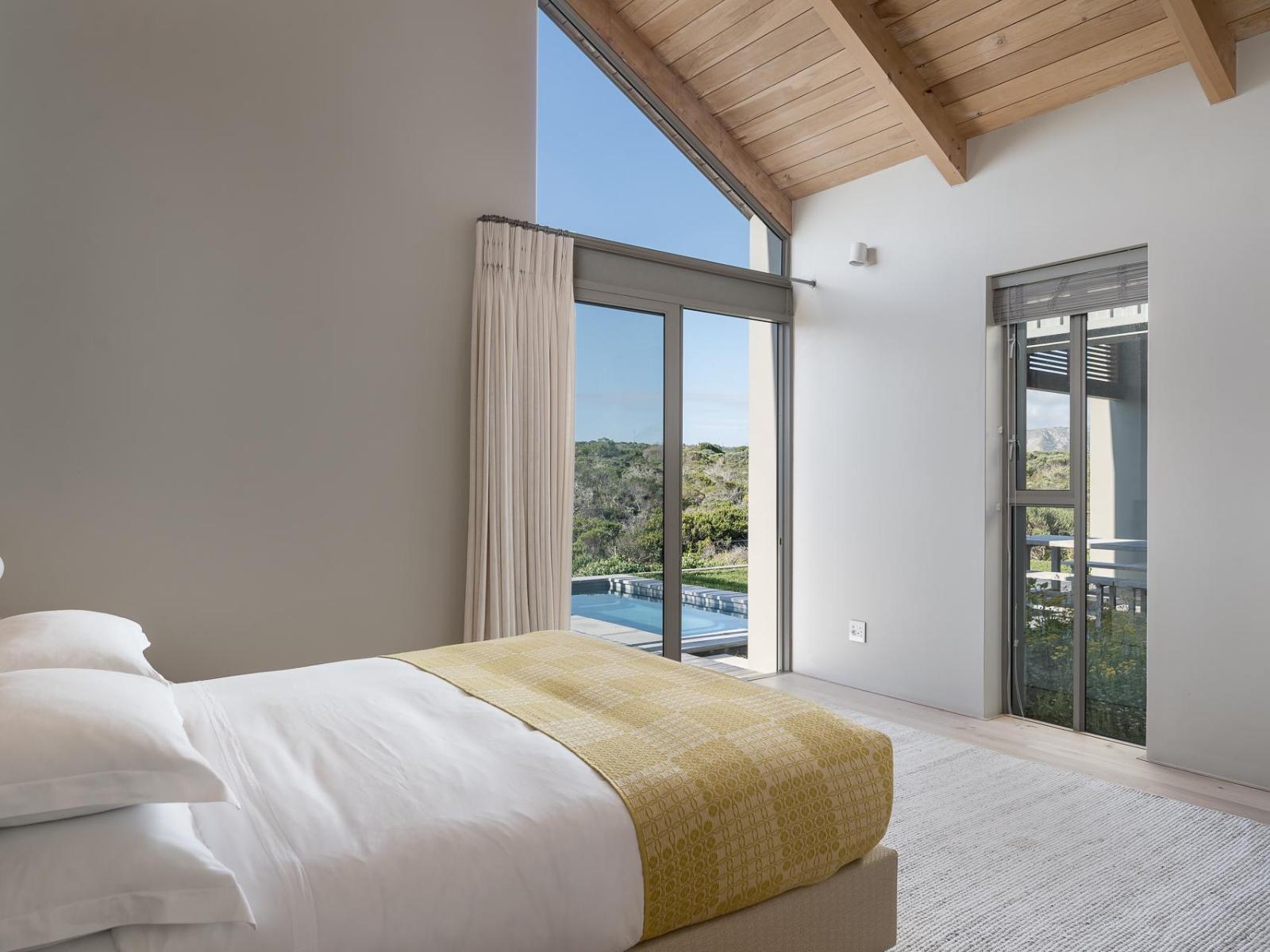 Romansbaai Collection