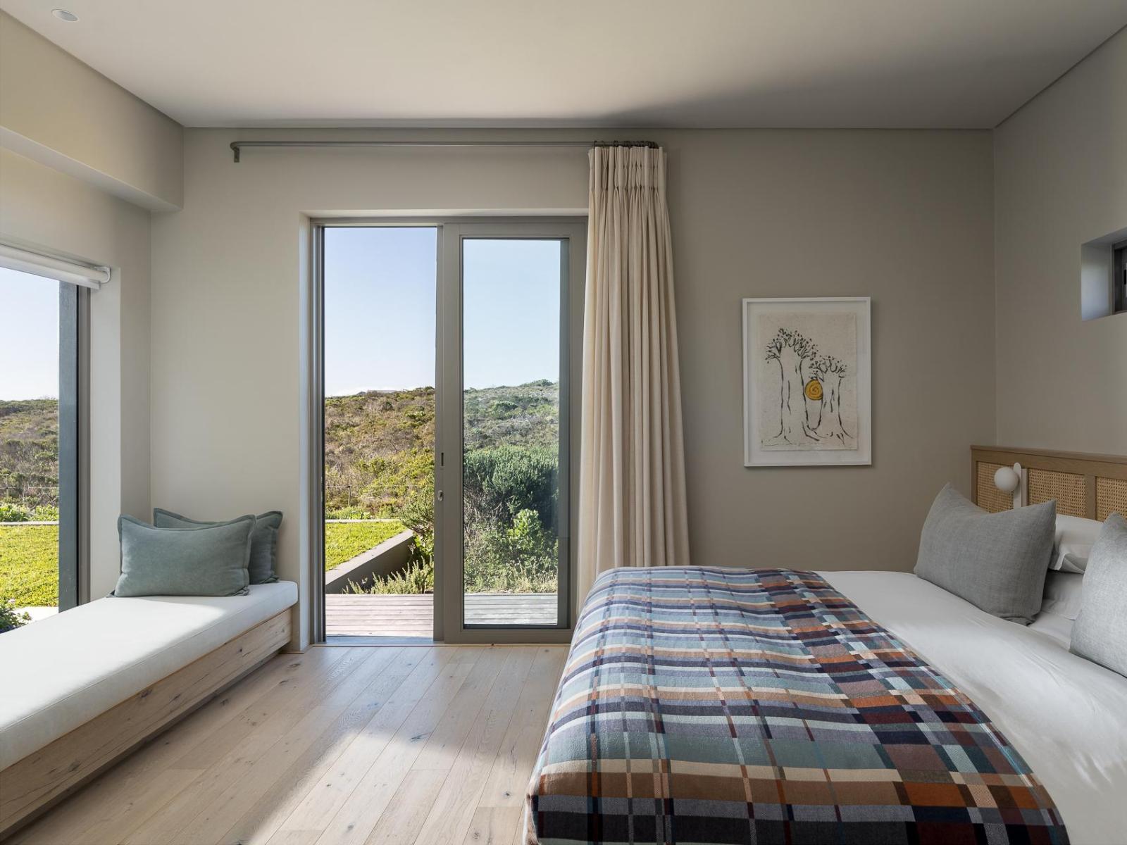 Romansbaai Collection