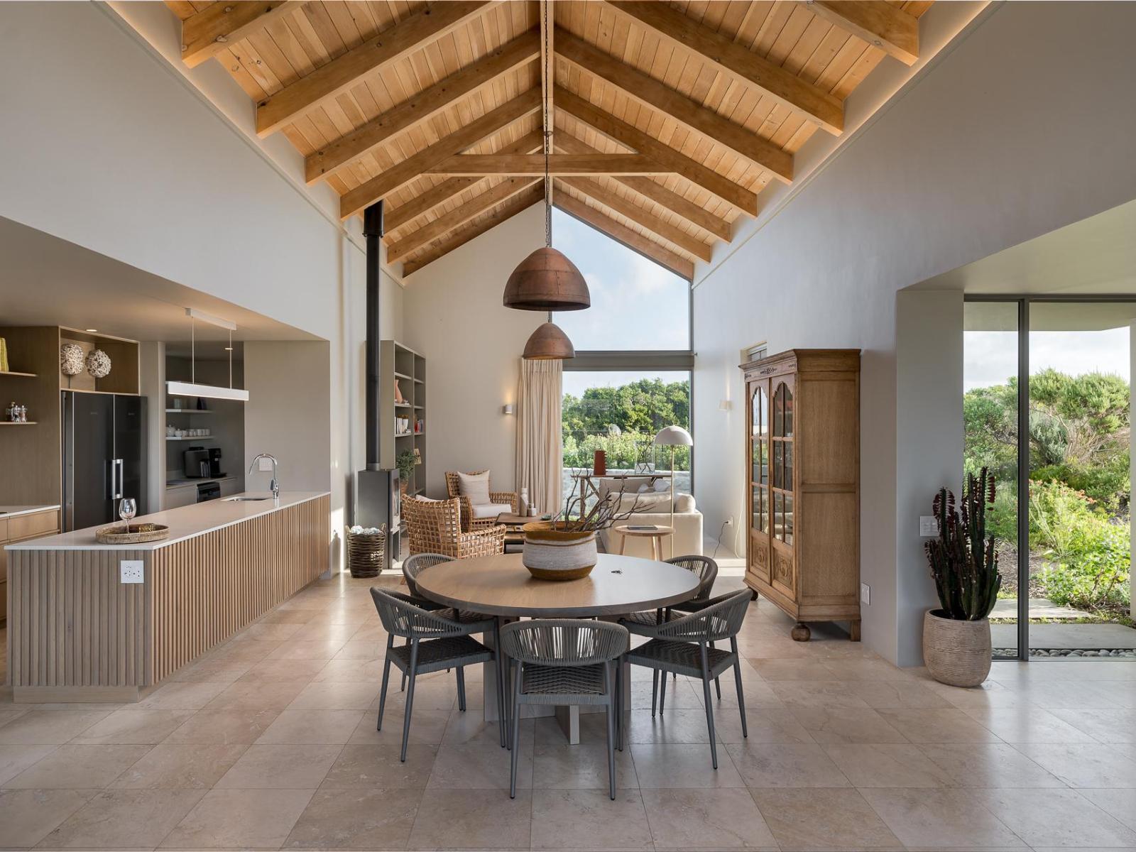 Romansbaai Collection