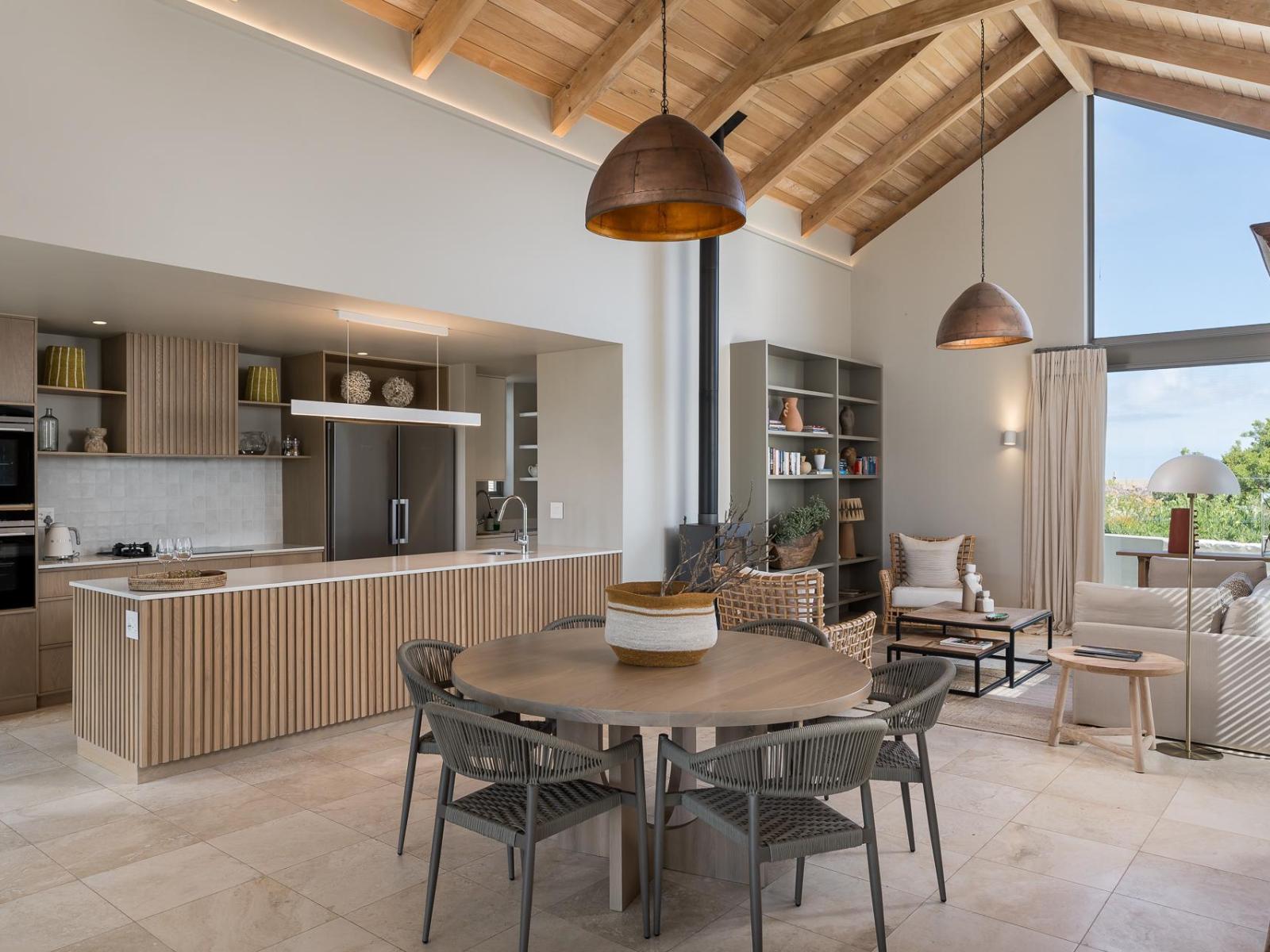 Romansbaai Collection
