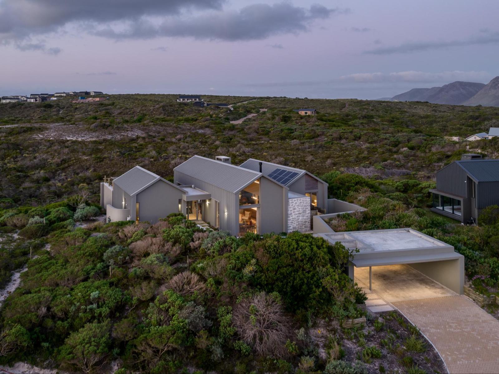 Romansbaai Collection
