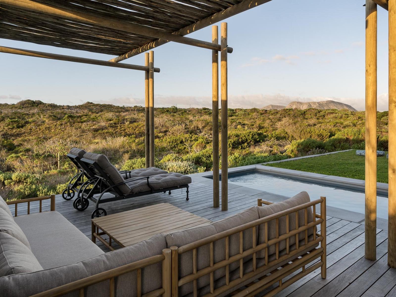 Romansbaai Collection