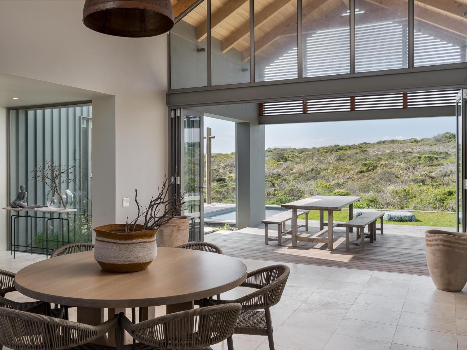 Romansbaai Collection