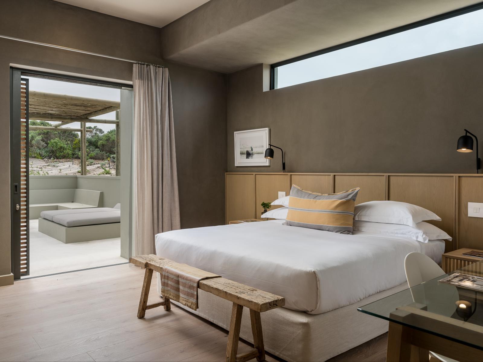 Romansbaai Collection