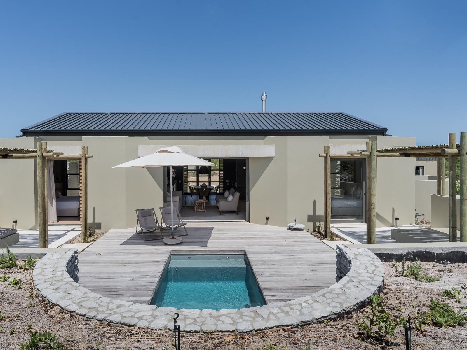 Romansbaai Collection
