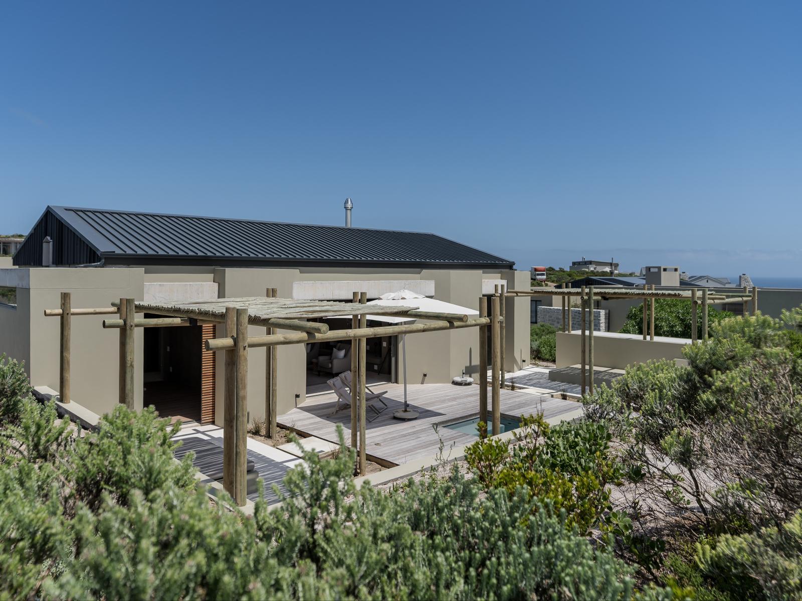 Romansbaai Collection