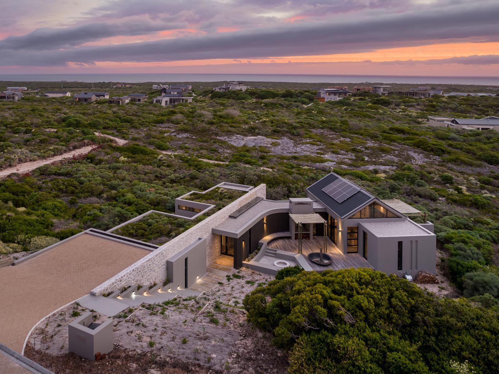 Romansbaai Collection