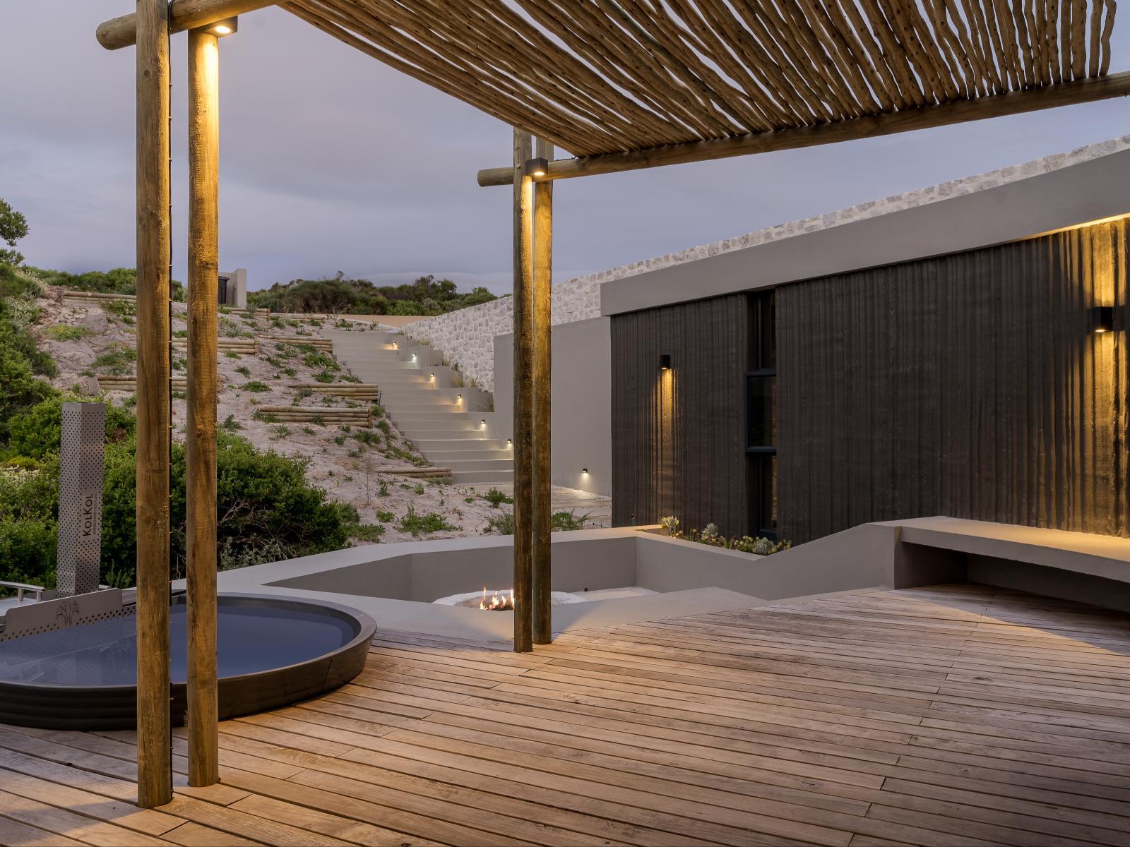 Romansbaai Collection