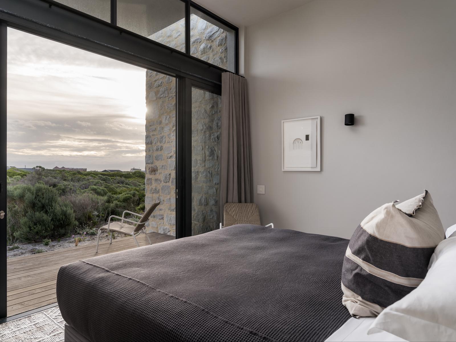 Romansbaai Collection