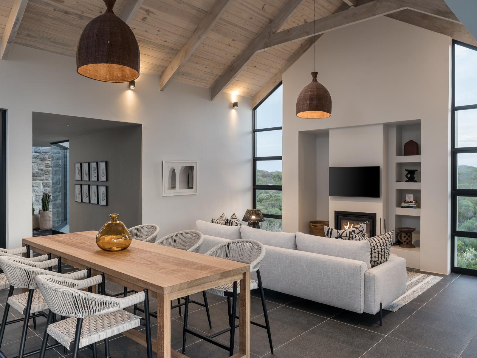 Romansbaai Collection