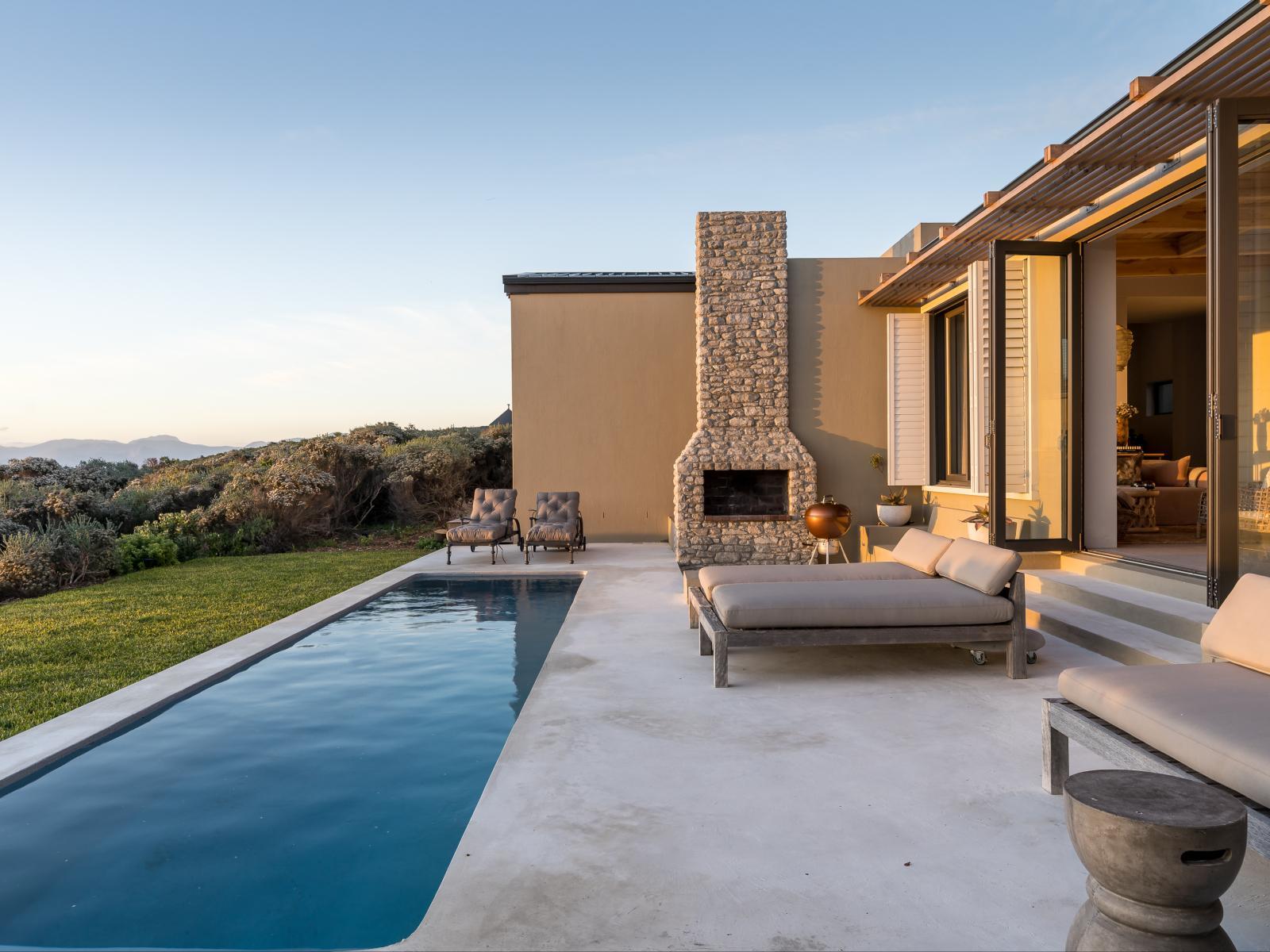 Romansbaai Collection