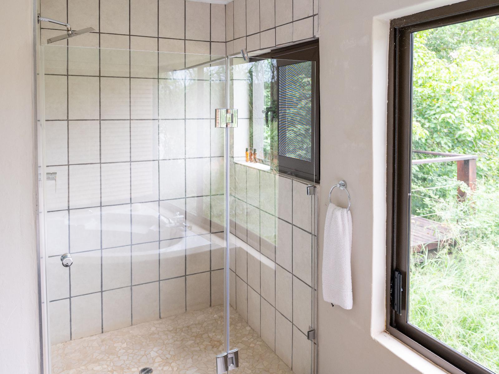 Roomtype 3: Shower Bushriver Lodge