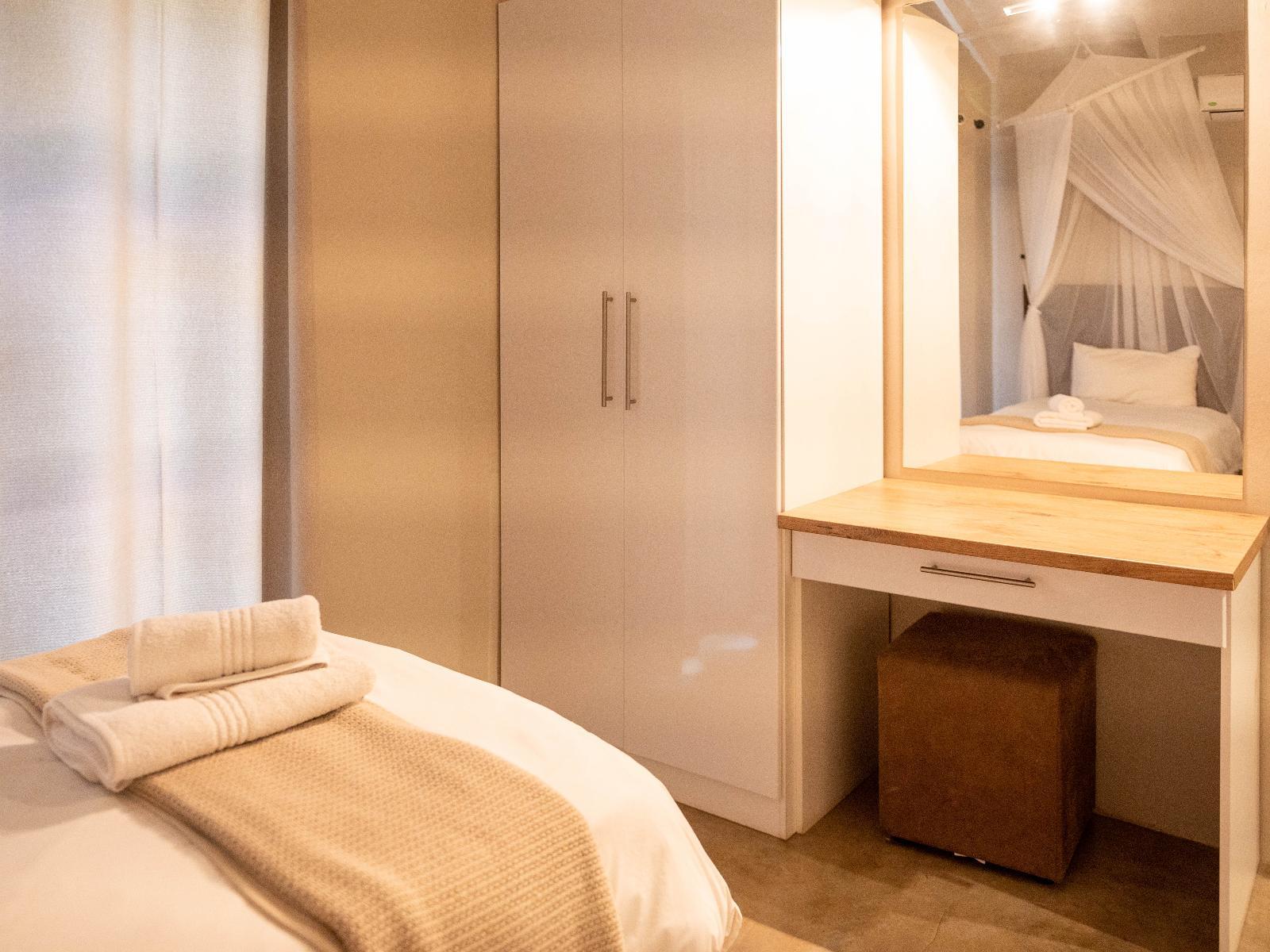 Roomtype 8: Bed Bushriver Lodge