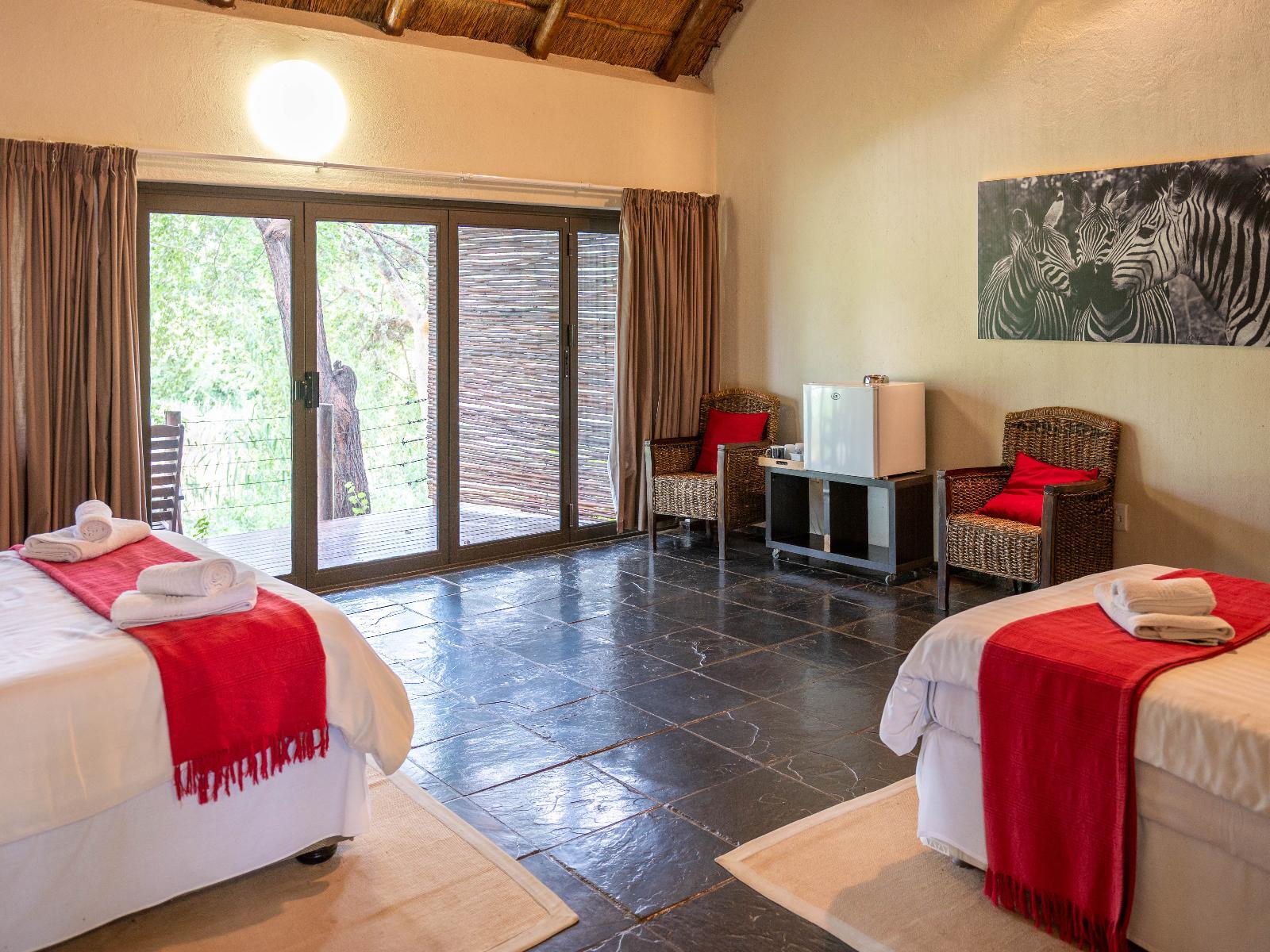 Roomtype 6: Photo of the whole room Bushriver Lodge