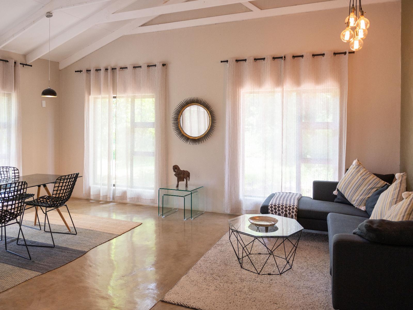 Roomtype 8: Seating area Bushriver Lodge