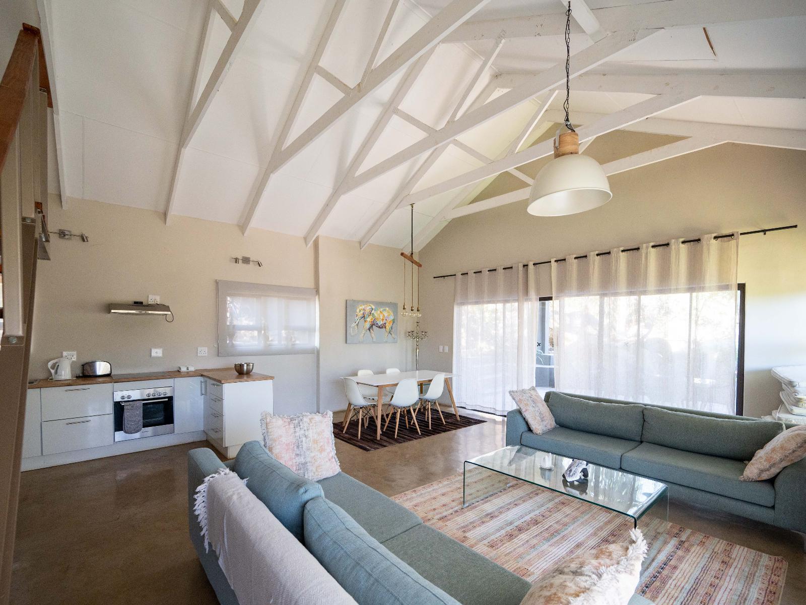 Roomtype 9: Seating area Bushriver Lodge