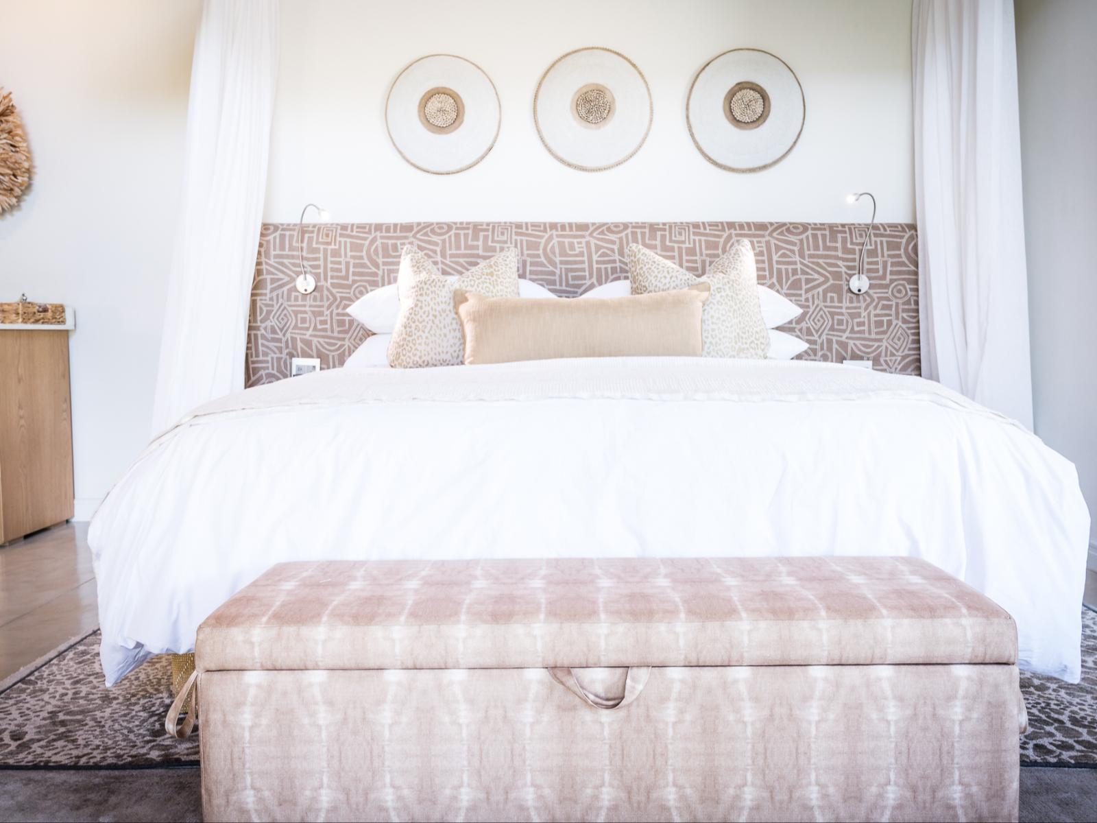 Roomtype 2: Bed Serondella Safari Lodge