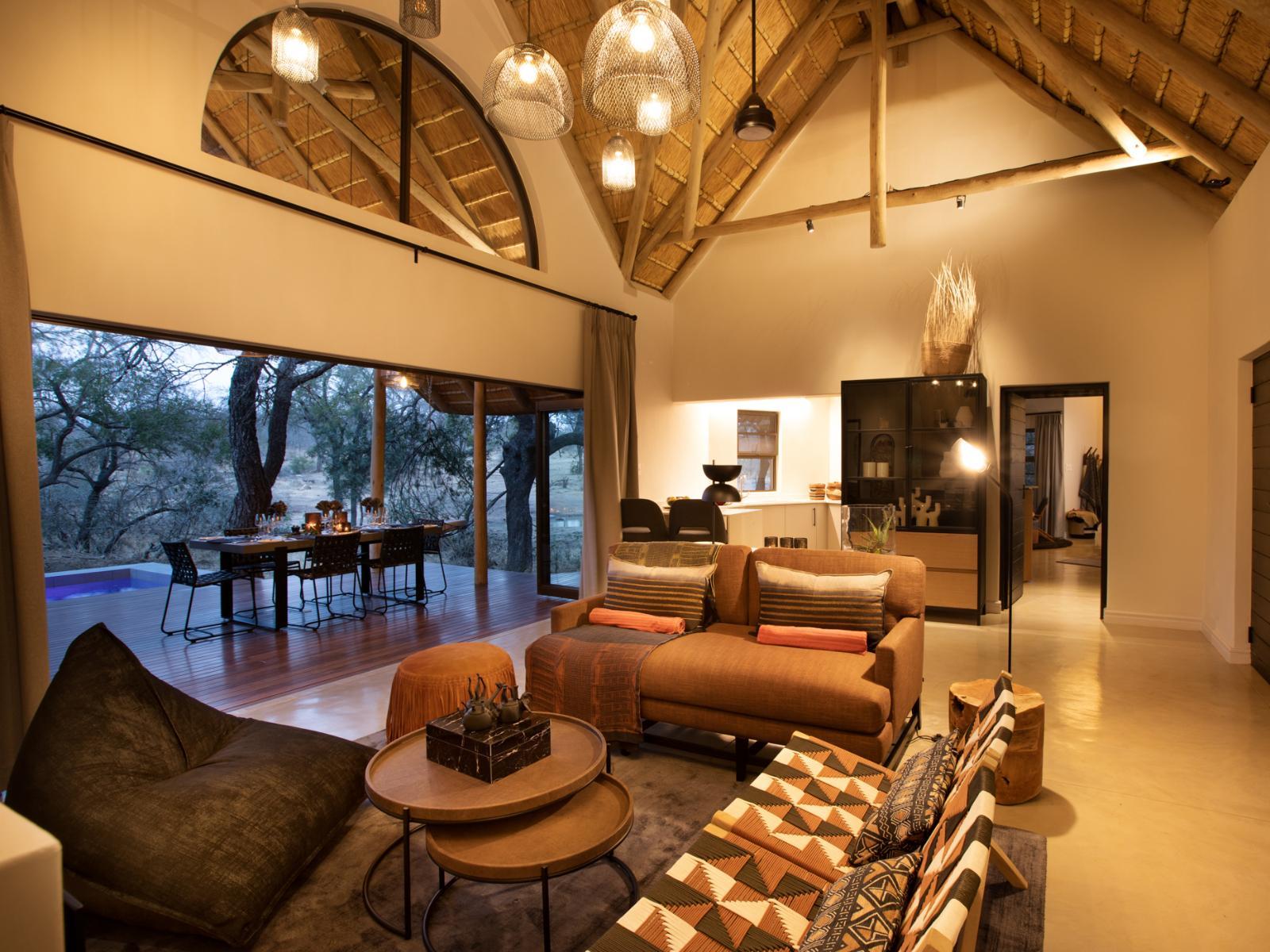 Roomtype 3: Seating area Serondella Safari Lodge
