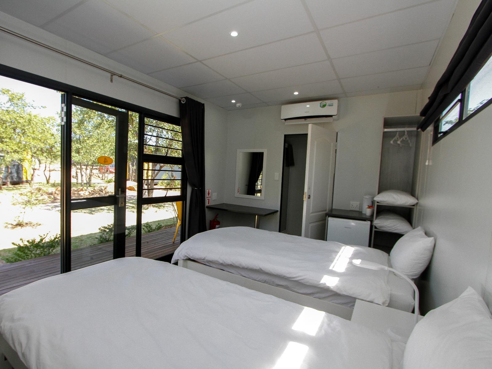 Roomtype 2: Photo of the whole room SleepOver Beitbridge