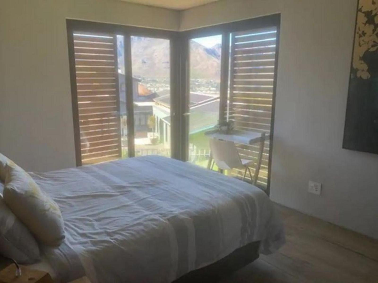 Roomtype 3: Photo of the whole room 4 Cyphia Close Cabins