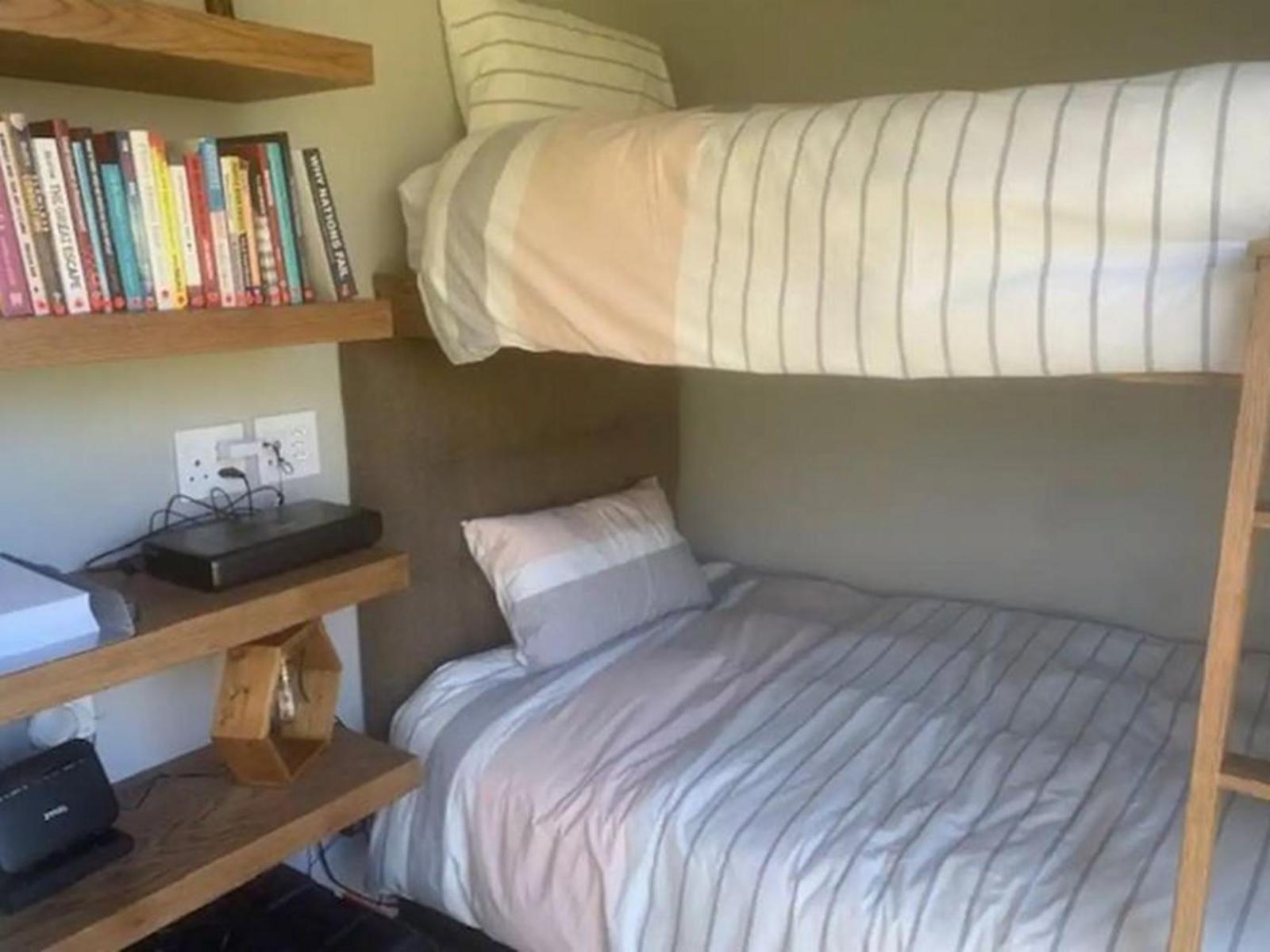 Roomtype 3: Bed 4 Cyphia Close Cabins