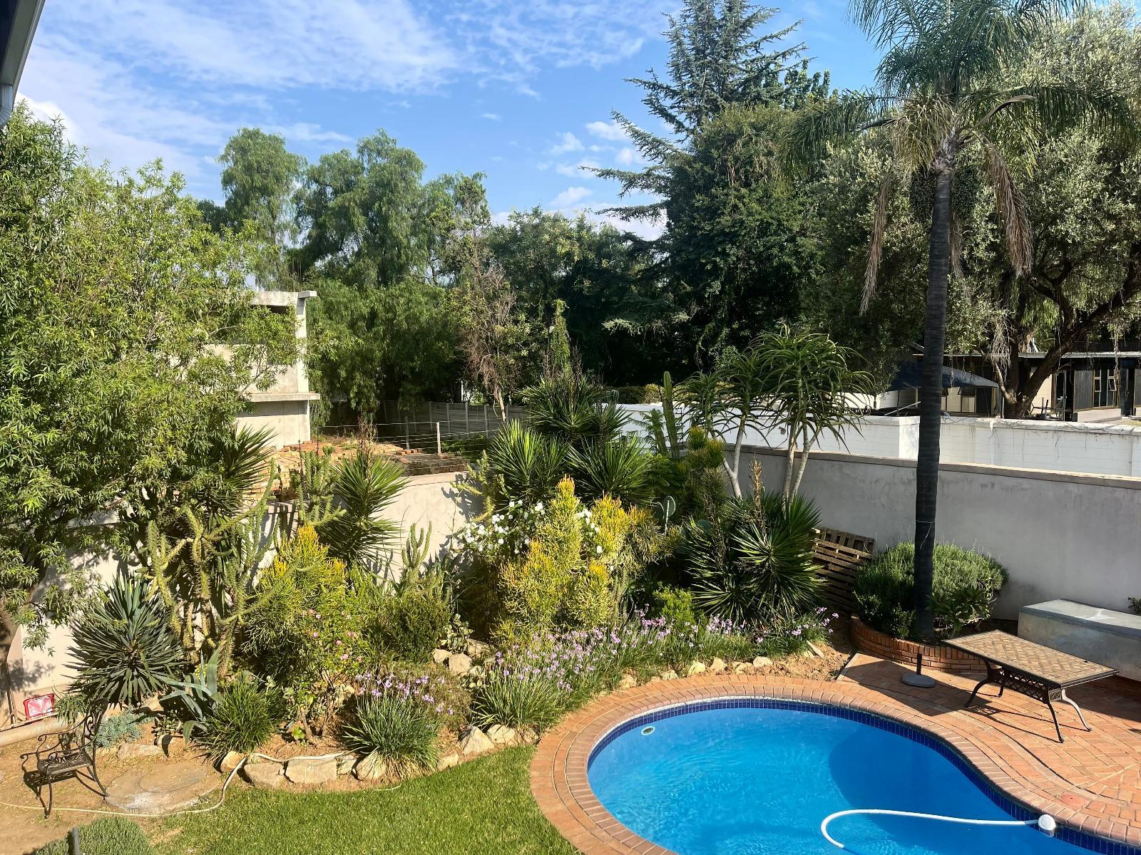 Azinnia Rivonia Guest House