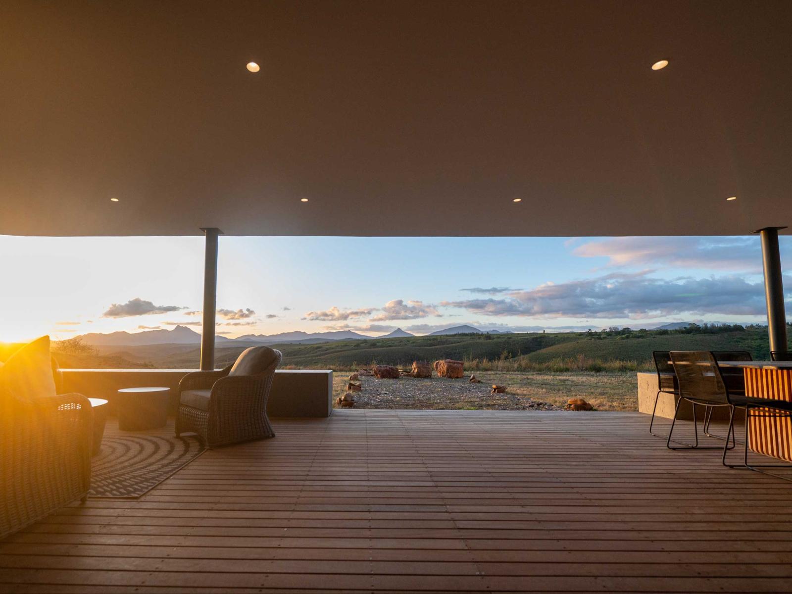 Gondwana Kwena Villa: Sonnendeck mit Bergpanorama
