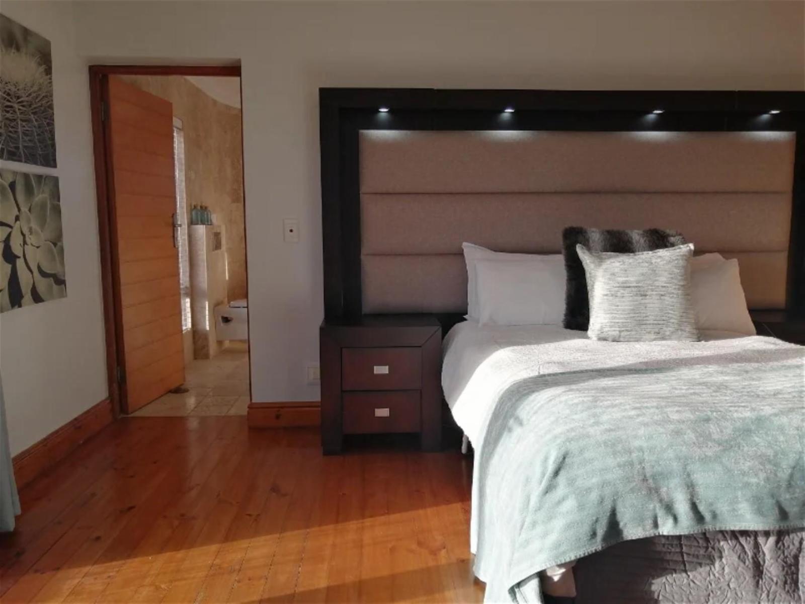 Roomtype 3: Photo of the whole room Castle on the Heads