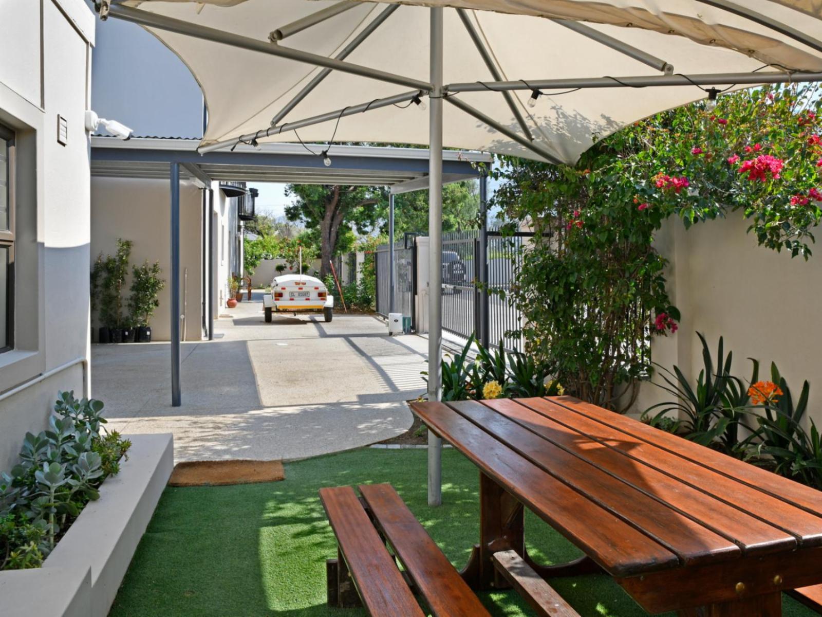 La Rochelle Cottage