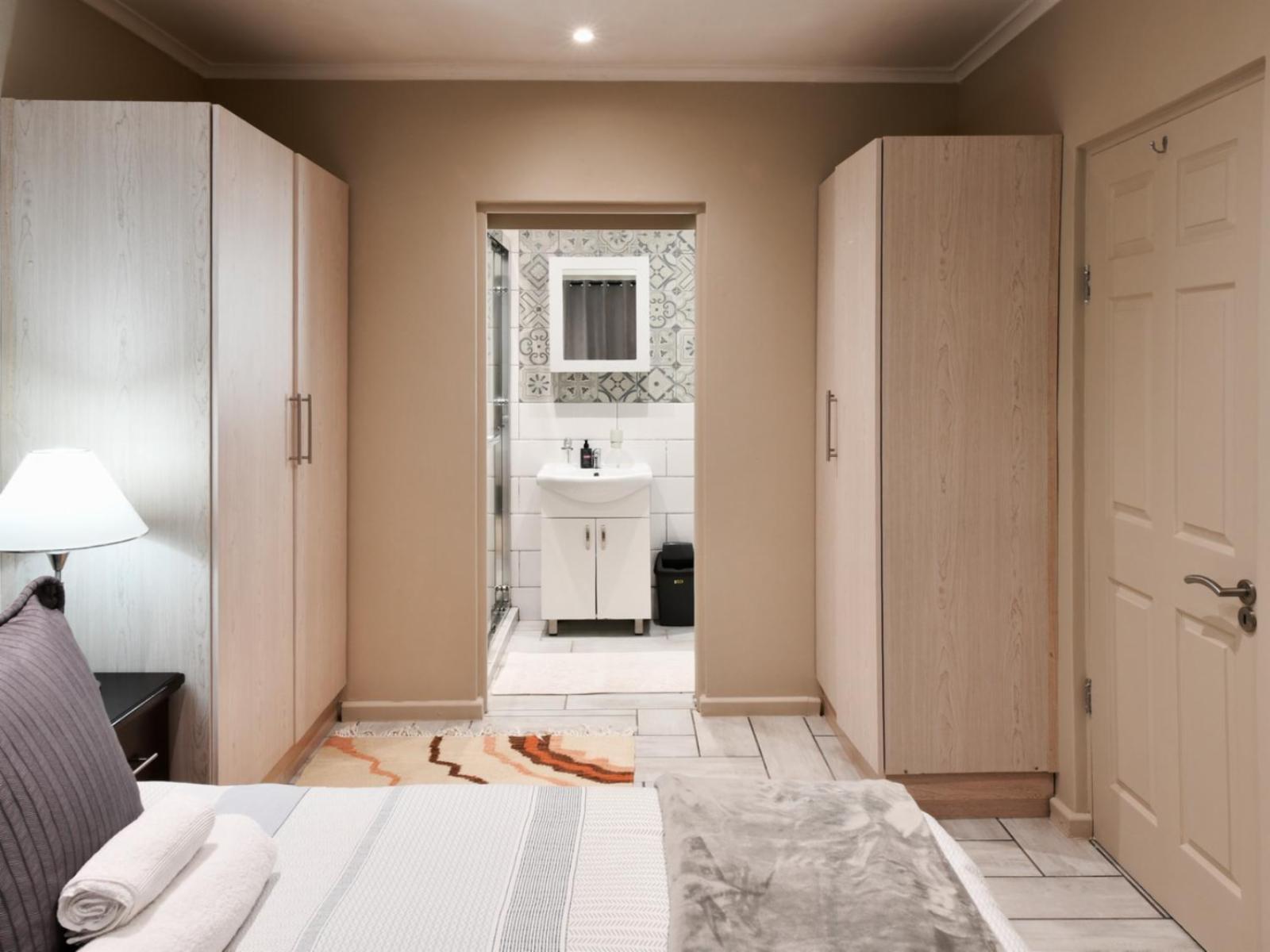 La Rochelle Cottage